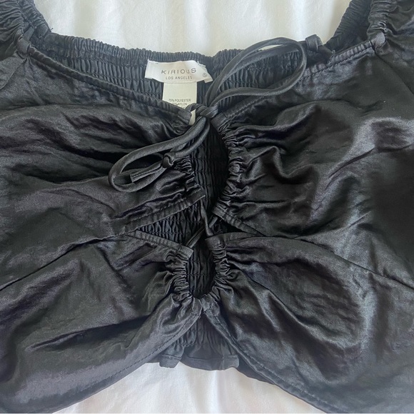 black puff sleeve tie front top - Picture 4 of 5